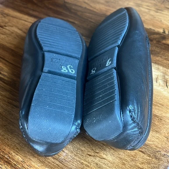 Flag LTD. Women's 8.5 Black Morgan Leather Penny Loafer Moccasins Like New - Picture 9 of 10